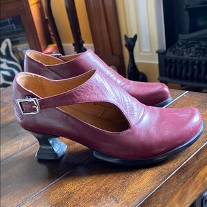 John Fluevog Red Gracias/Wearever